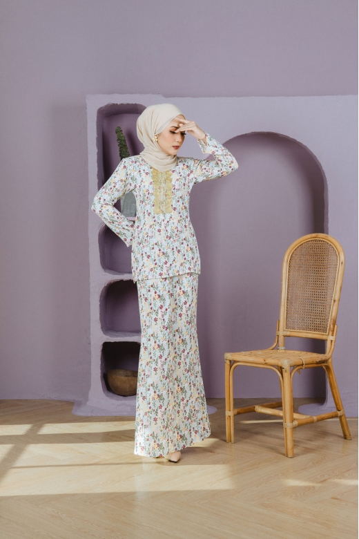 Chopra Ironless Kurung - Bunga